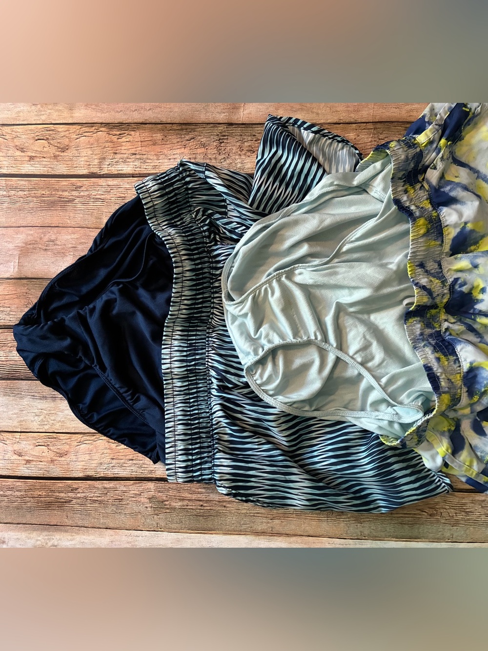 Women’s navy and yellow and navy striped Athletic Shorts bundle large 12/14 - Picture 5 of 5